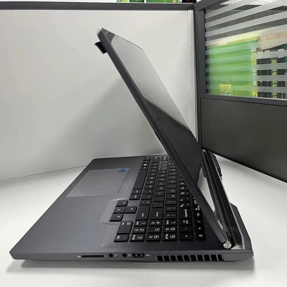 Customizable RTX 4060 Gaming Laptop | Intel i9-13900H | 16:10 144 Hz Display | Windows 11 Pro Effenfine